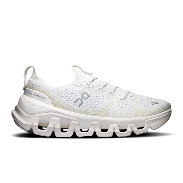 On WOMEN'S CLOUD X TEMPO IVORY